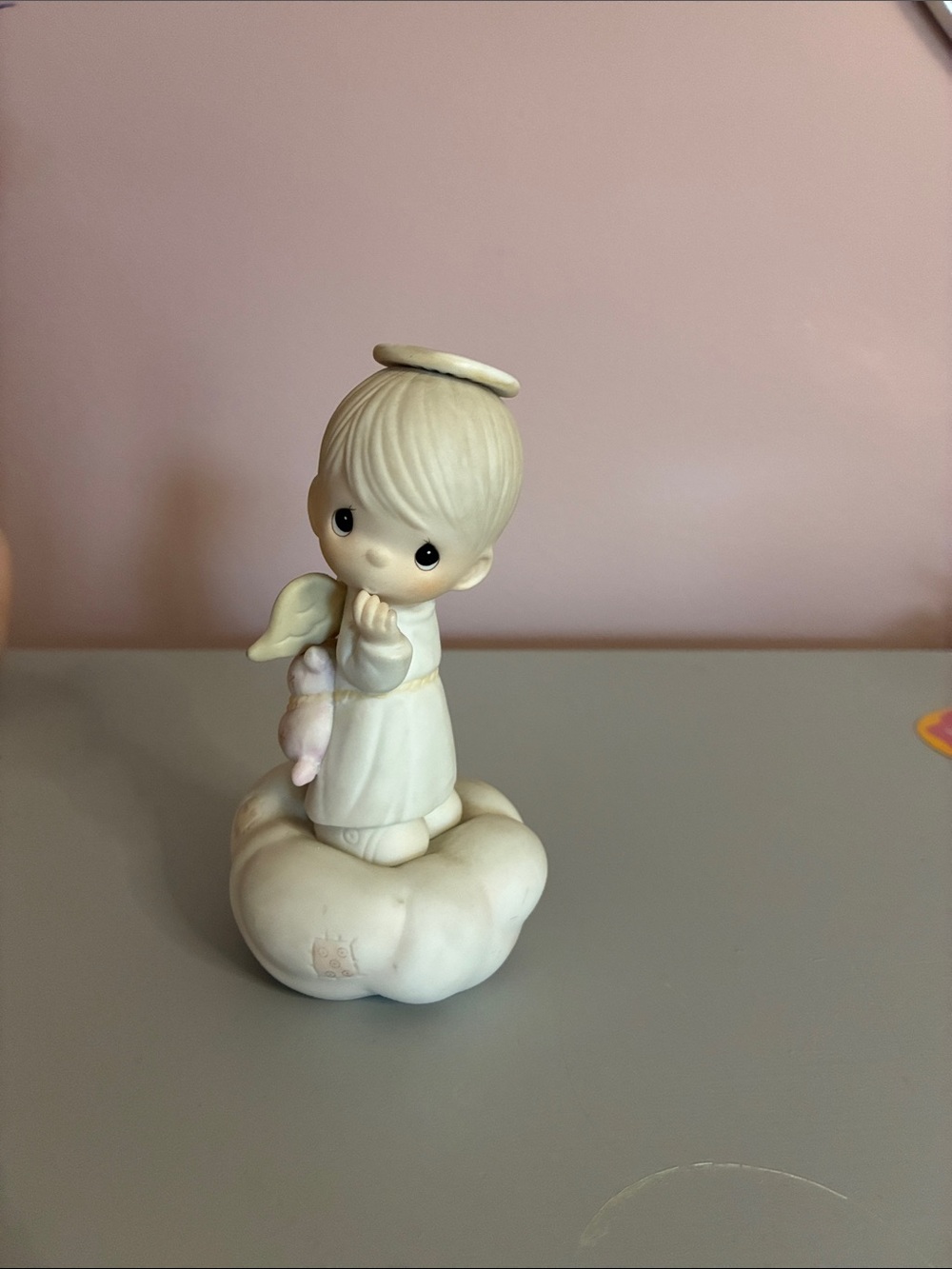 Precious Moments Cream and Pink Angel on Cloud Figurine you can fly